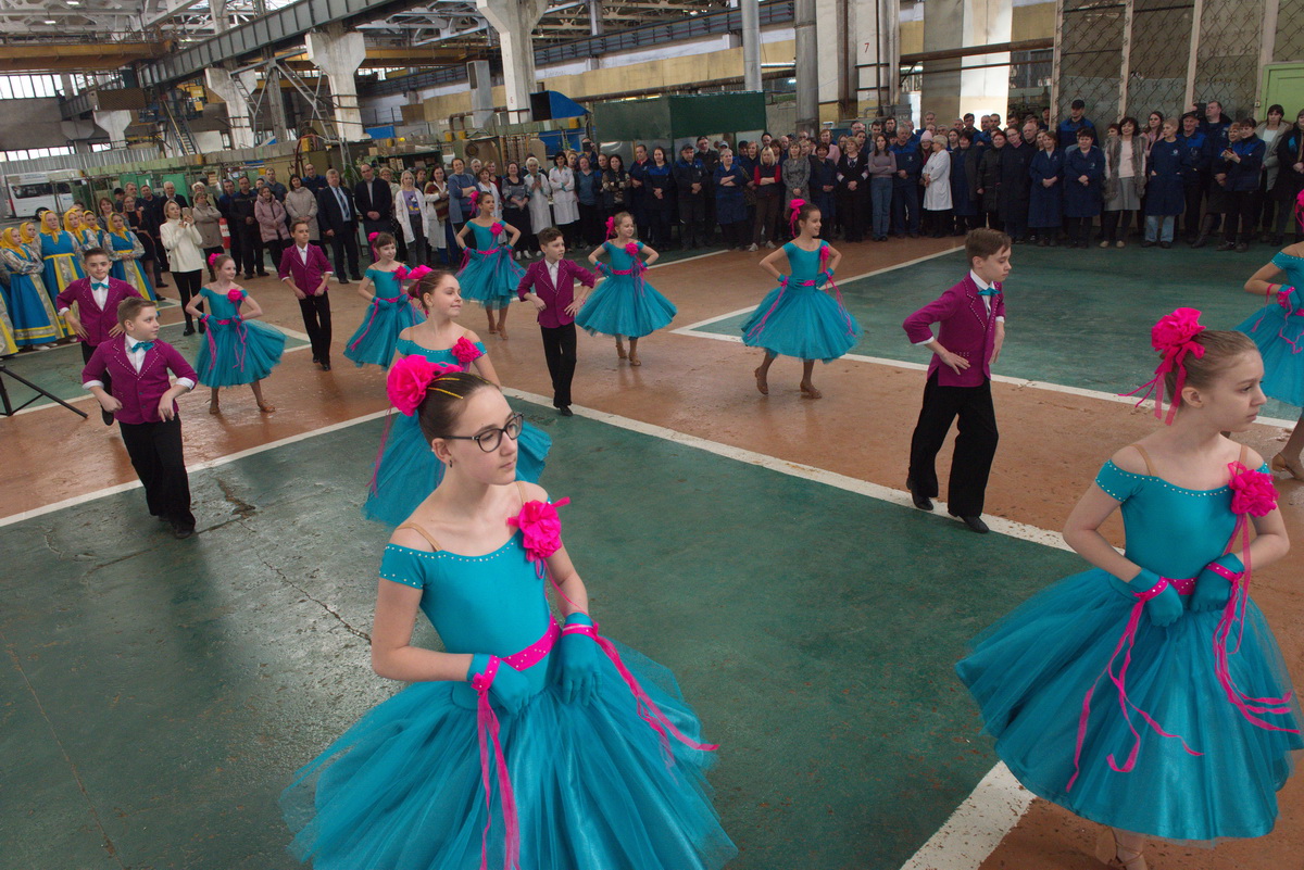 В канун 8 марта в АО «Златмаш» прошла череда праздничных мероприятий